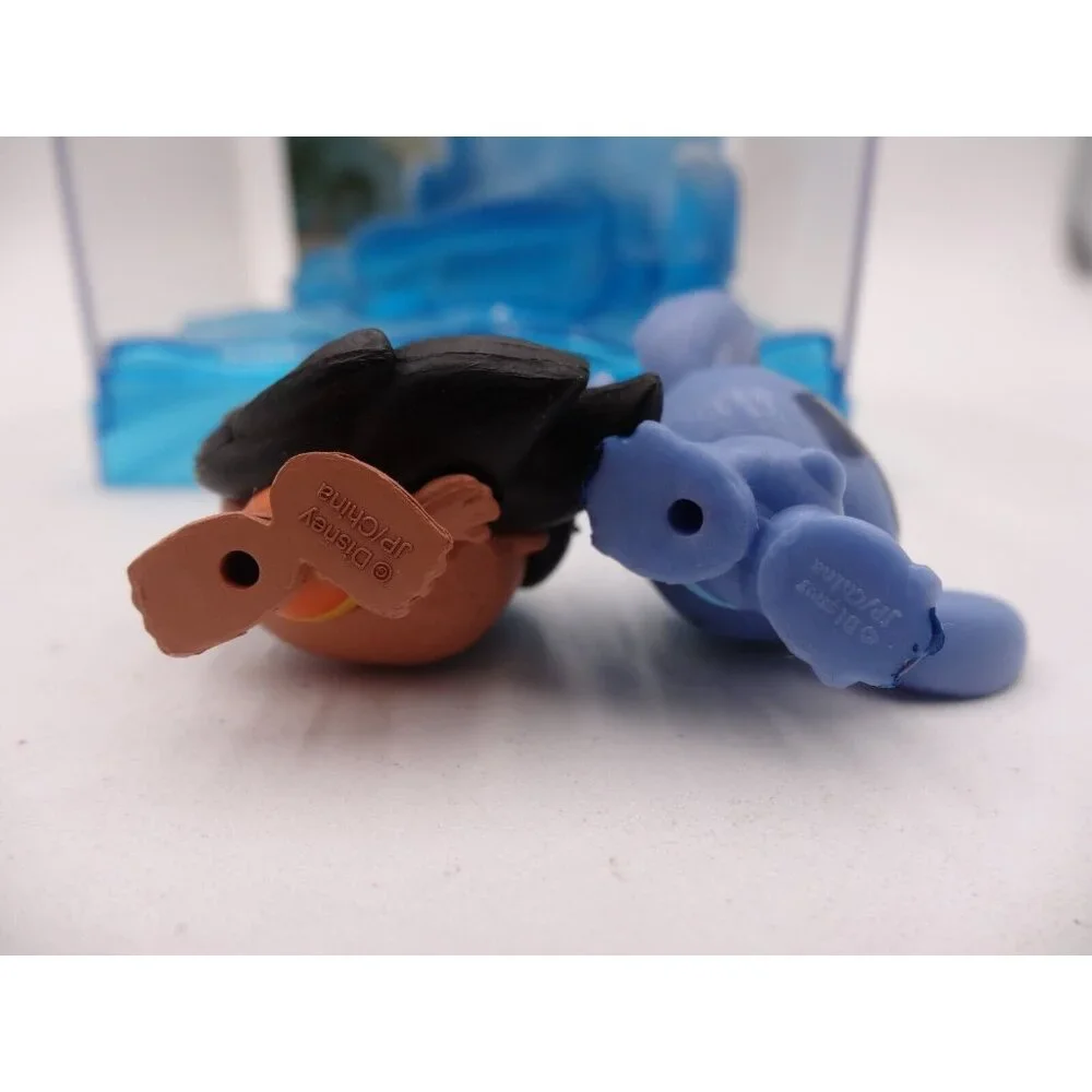 Disney Doorables Lilo & Stitch Movie Moments Series 1 inside case - Picture 15 of 15
